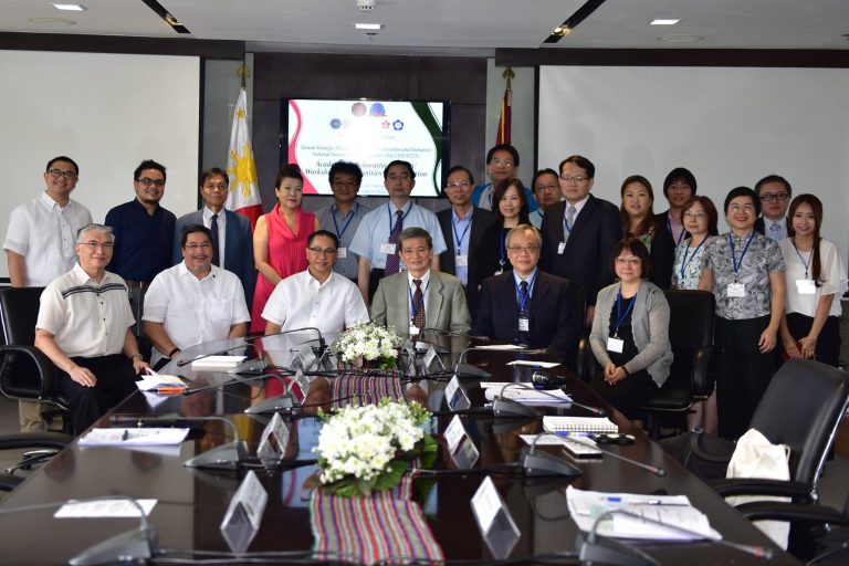 Delegates from the “New South Bound Policy” Project and TEA visited the University of the Philippines (UP)—the best university in the Philippines—in November, 2017. A memorandum of understanding on transnational academic exchange and cooperation was signed in order to establish a long-lasting and reciprocal cooperation channel for scholars from both countries.