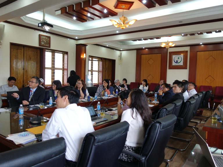Delegates from the “New South Bound Policy” Project and TEA visited several leading universities located in the capital city of Vietnam, Hanoi, including, Vietnam National University, VNU University of Language and International Studies, Hanoi National University of Education, University of Economics and Business, University of Social Sciences and Humanities, and Foreign Trade University. All participants of the meeting engaged in a heated discussion on future cooperation.